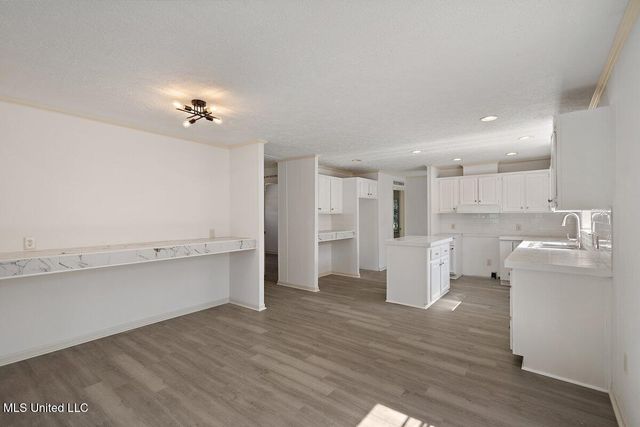 512 Ridgecrest Drive, Pearl, MS 39208