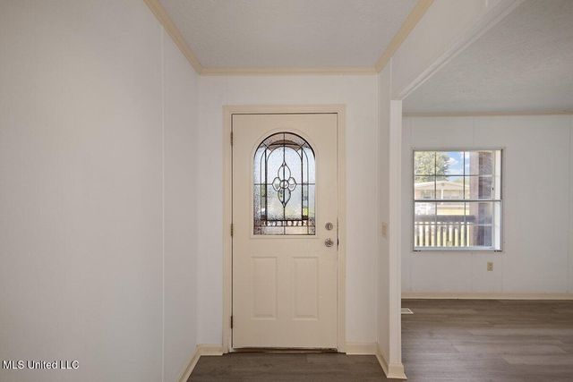 512 Ridgecrest Drive, Pearl, MS 39208