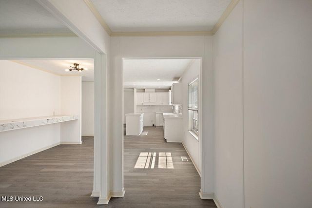 512 Ridgecrest Drive, Pearl, MS 39208