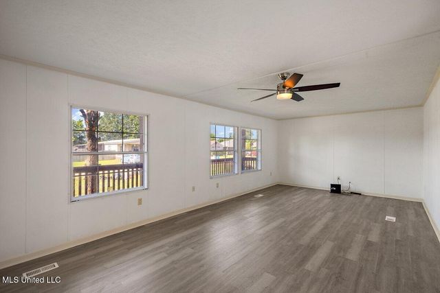512 Ridgecrest Drive, Pearl, MS 39208