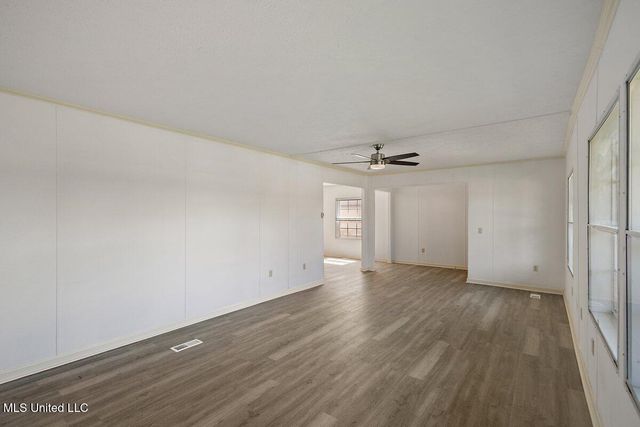 512 Ridgecrest Drive, Pearl, MS 39208