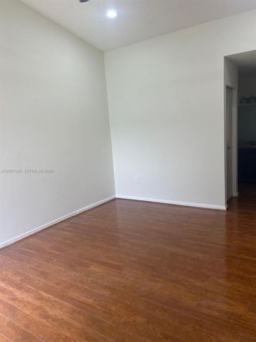 5901 Chester Ln, Davie, FL 33331
