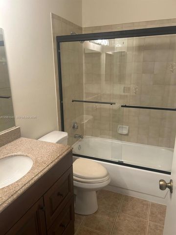 5901 Chester Ln, Davie, FL 33331