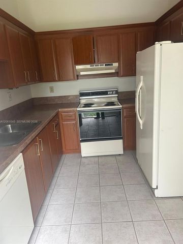 5901 Chester Ln, Davie, FL 33331