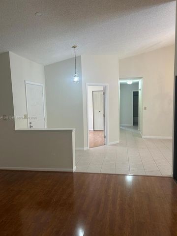 5901 Chester Ln, Davie, FL 33331