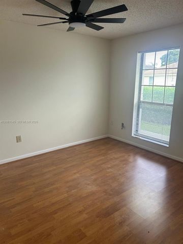 5901 Chester Ln, Davie, FL 33331