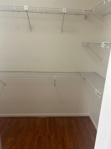 5901 Chester Ln, Davie, FL 33331