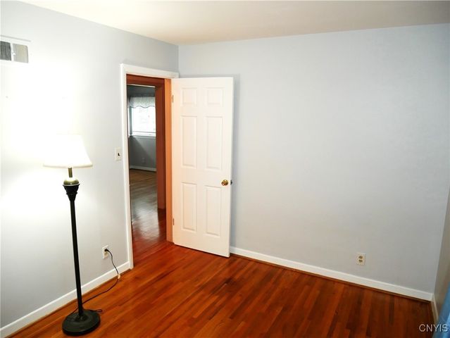 64 Merritt Place, New Hartford, NY 13413