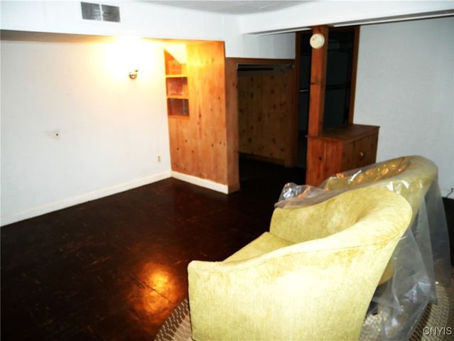 64 Merritt Place, New Hartford, NY 13413