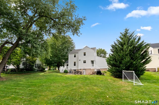 48 Wells Farm Drive, Wethersfield, CT 06109