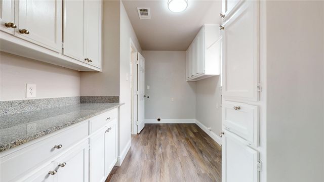 1716 Carla Avenue, Arlington, TX 76014