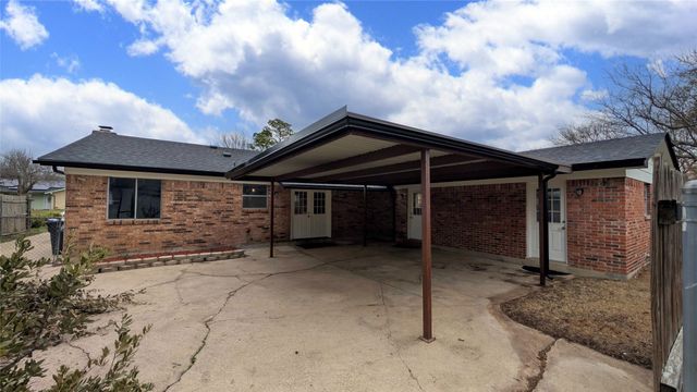 1716 Carla Avenue, Arlington, TX 76014