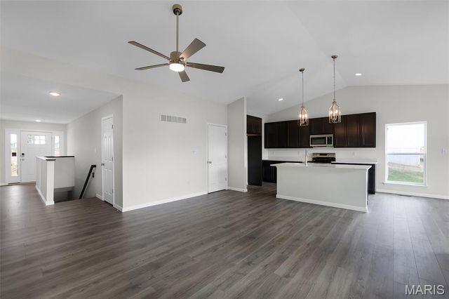 2304 Fernau Court, Florissant, MO 63031