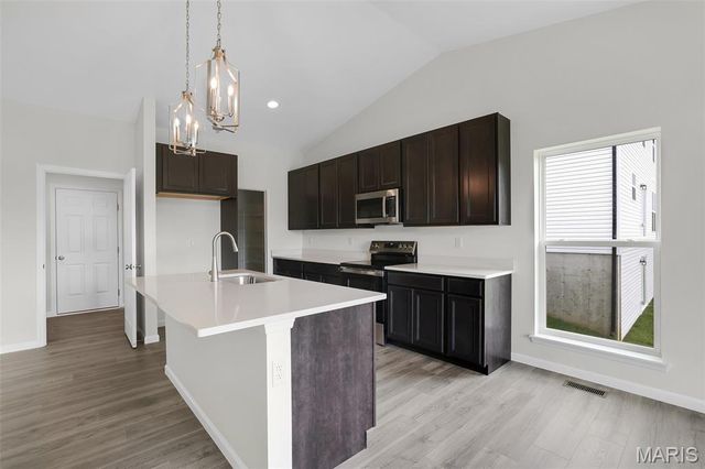 2304 Fernau Court, Florissant, MO 63031