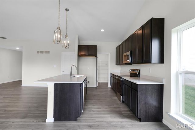 2304 Fernau Court, Florissant, MO 63031