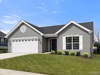 2304 Fernau Court, Florissant, MO 63031