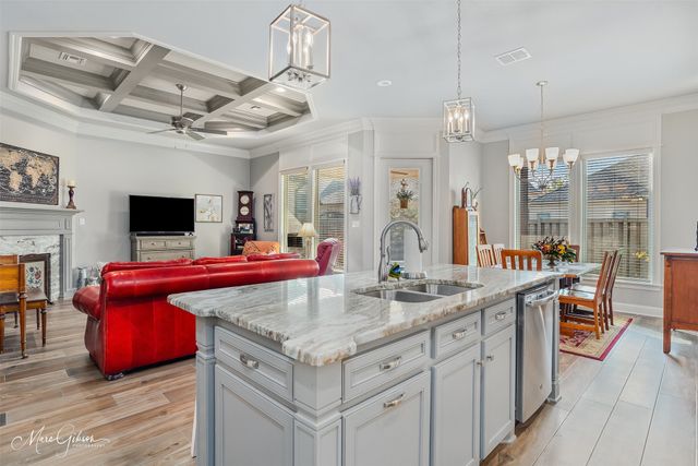 411 Stacey Lane, Bossier City, LA 71111