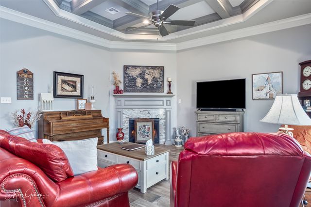 411 Stacey Lane, Bossier City, LA 71111