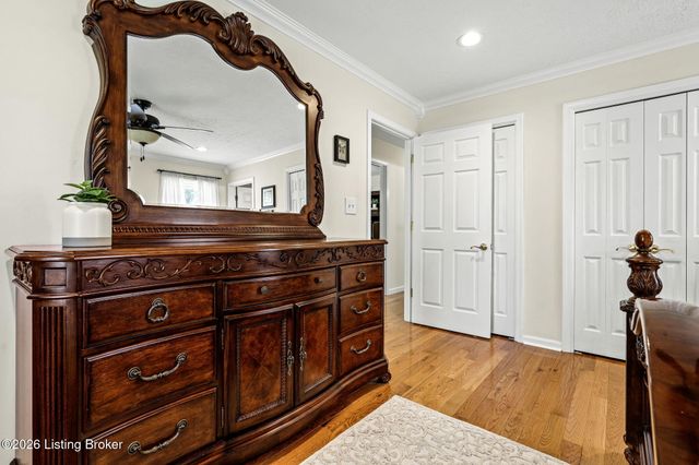 3718 Echo Valley Cir, La Grange, KY 40031