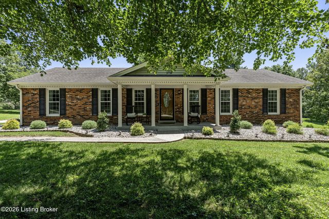 3718 Echo Valley Cir, La Grange, KY 40031