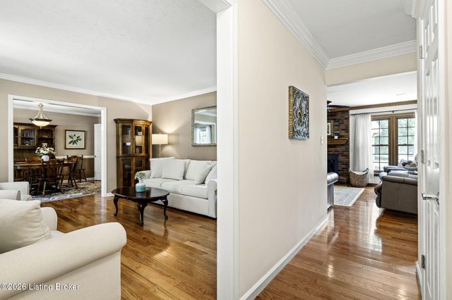 3718 Echo Valley Cir, La Grange, KY 40031