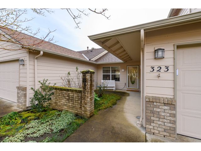 323 Ne FIRCREST Pl, Mc Minnville, OR 97128