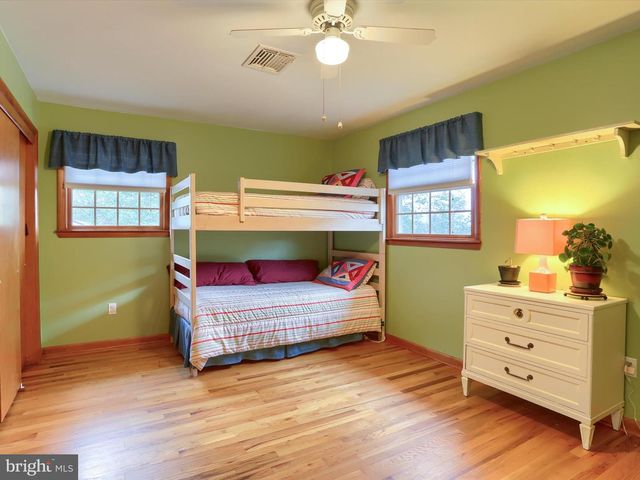 24 CIRCLE DRIVE, Mechanicsburg, PA 17055