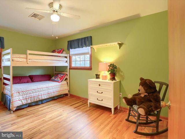 24 CIRCLE DRIVE, Mechanicsburg, PA 17055
