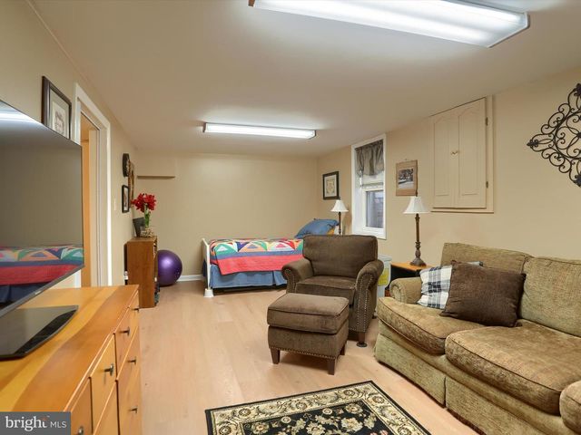 24 CIRCLE DRIVE, Mechanicsburg, PA 17055