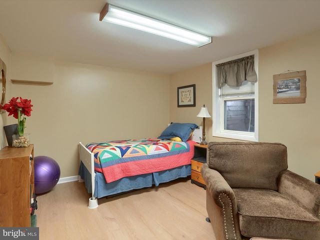 24 CIRCLE DRIVE, Mechanicsburg, PA 17055