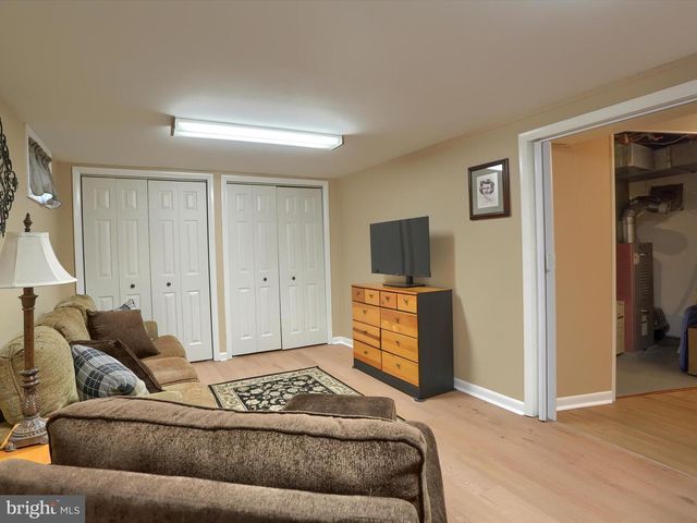 24 CIRCLE DRIVE, Mechanicsburg, PA 17055