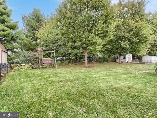 24 CIRCLE DRIVE, Mechanicsburg, PA 17055