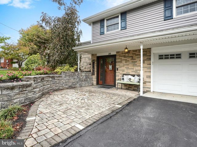 24 CIRCLE DRIVE, Mechanicsburg, PA 17055