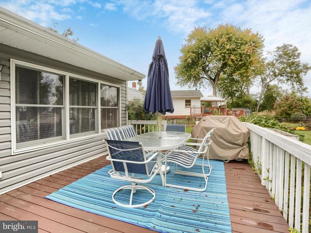24 CIRCLE DRIVE, Mechanicsburg, PA 17055
