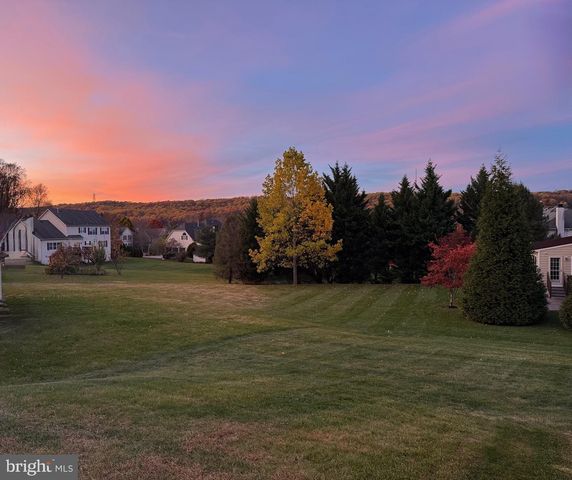 5 CORBIN DR, Exton, PA 19341