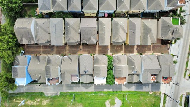 3422 Center Street, Houston, TX 77007