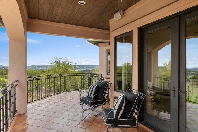 104 S Angel Light DR, Spicewood, TX 78669