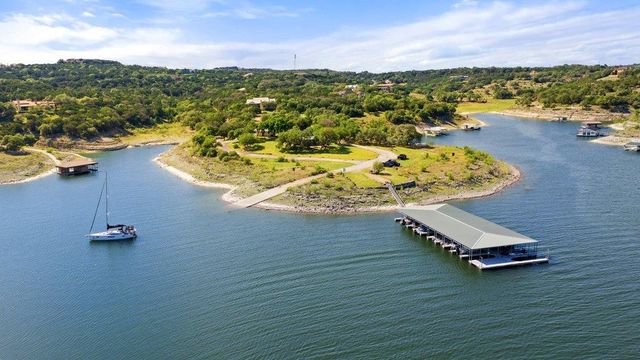 104 S Angel Light DR, Spicewood, TX 78669