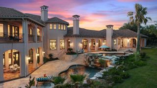 104 S Angel Light DR, Spicewood, TX 78669