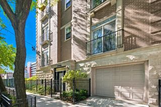 1422 N Orleans Street 4S, Chicago, IL 60610