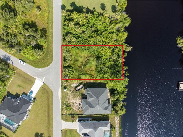 2162 DOOLITTLE LANE, Port Charlotte, FL 33953