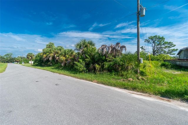 2162 DOOLITTLE LANE, Port Charlotte, FL 33953