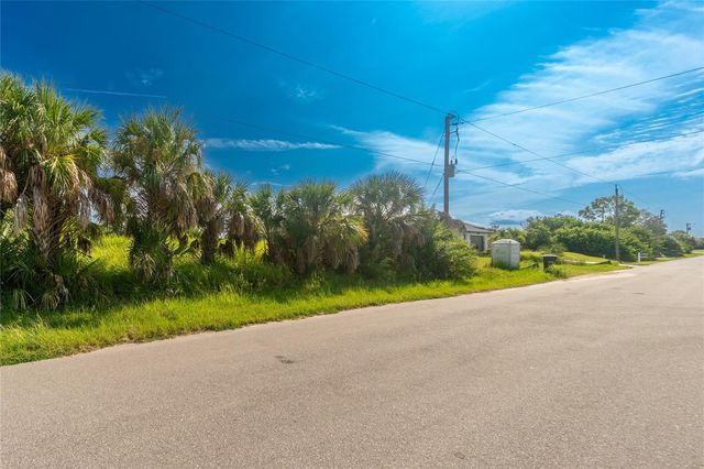 2162 DOOLITTLE LANE, Port Charlotte, FL 33953