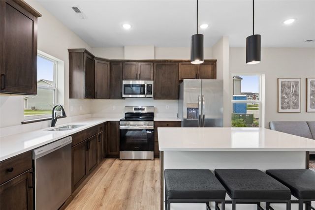 160 Bethany Loop SW C, Cedar Rapids, IA 52404