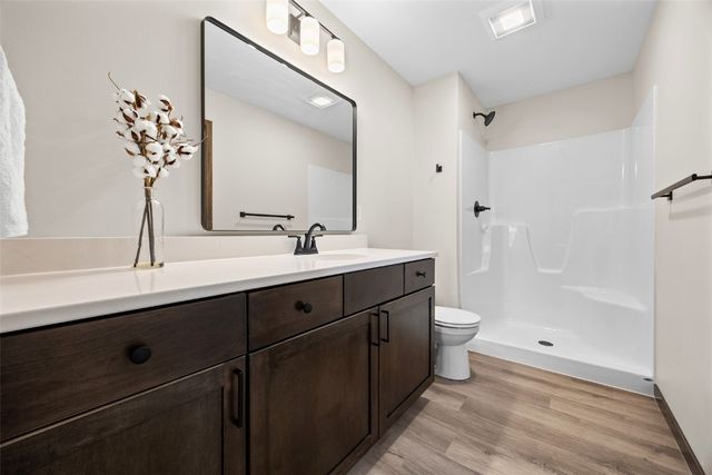 160 Bethany Loop SW C, Cedar Rapids, IA 52404