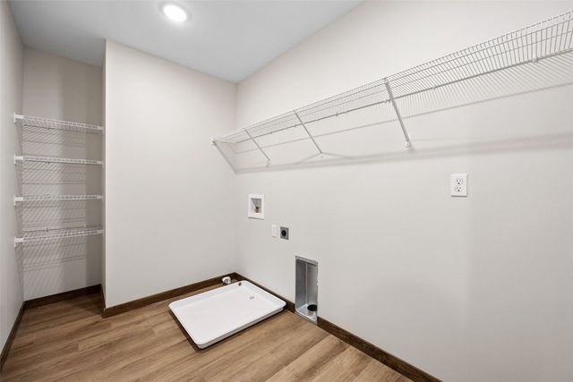 160 Bethany Loop SW C, Cedar Rapids, IA 52404