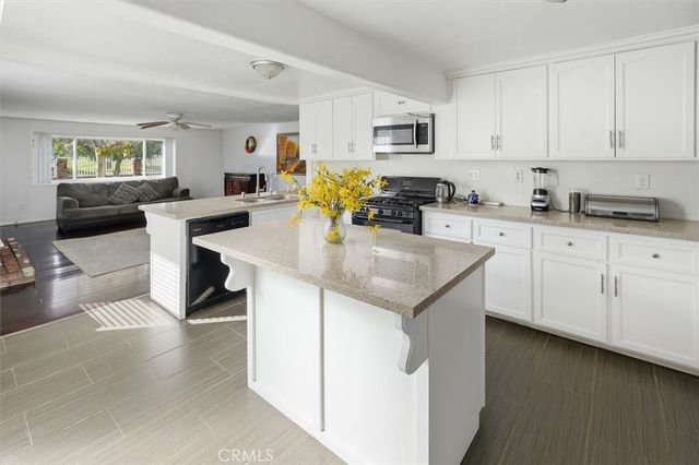 9857 E Avenue S 10, Littlerock, CA 93543