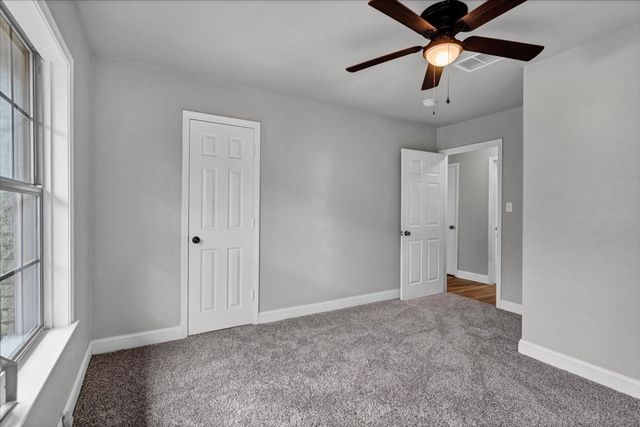 736 W Bullock Drive, Denison, TX 75020