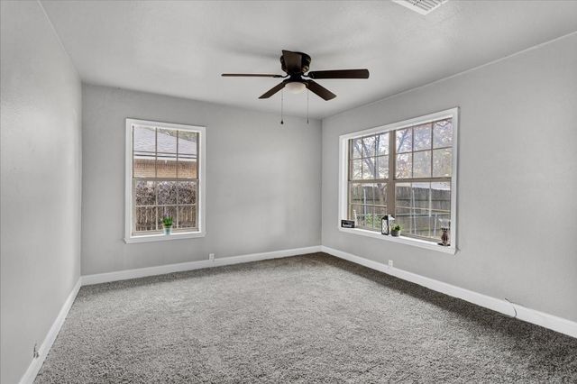 736 W Bullock Drive, Denison, TX 75020