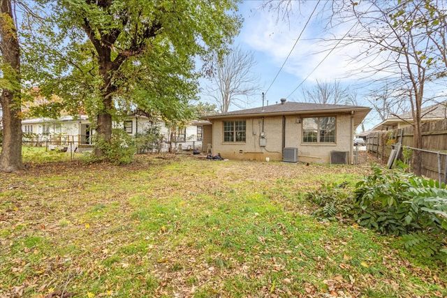 736 W Bullock Drive, Denison, TX 75020